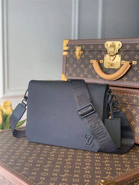 louis vuitton m57080|Louis Vuitton take off messenger.